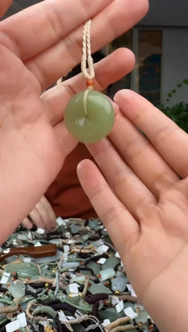 未镶嵌和田玉挂件拍一发一