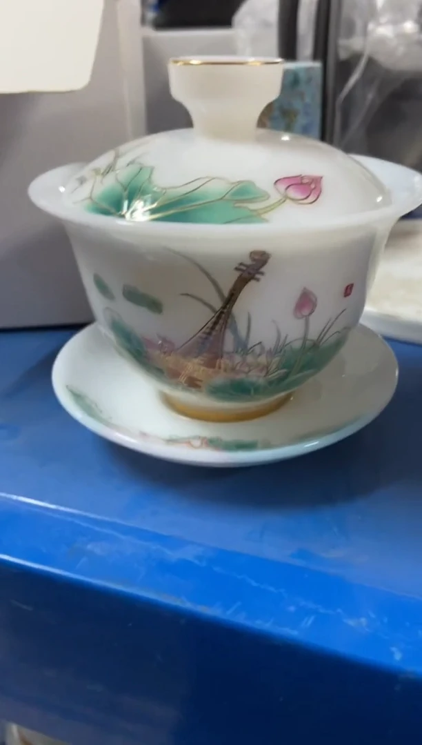 无运费险有瑕疵的摄影的产品有使用过的痕迹有点脏介意勿拍