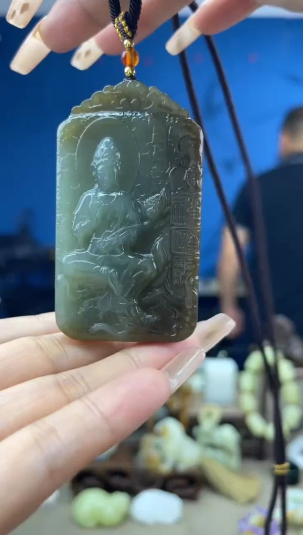 和田玉未镶嵌颈饰1