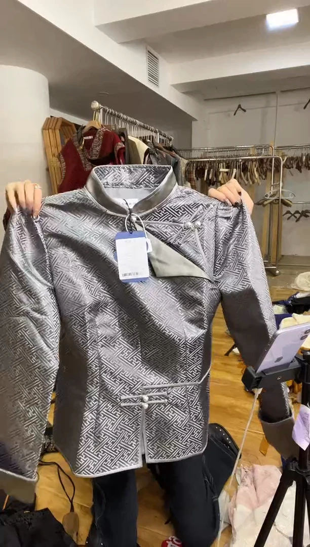 XL码      115-125斤  外套  福利