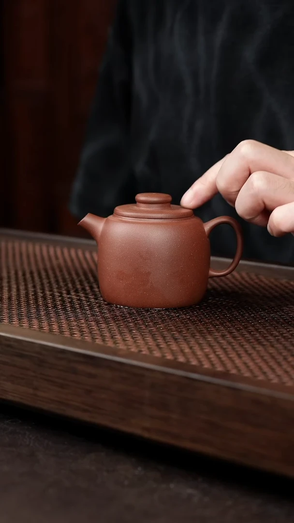 茶壶紫砂底槽清高巨轮