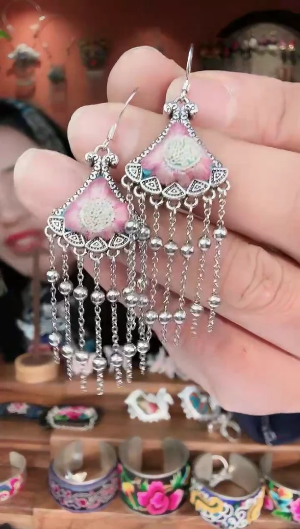 织绣手工苗绣刺绣耳环42