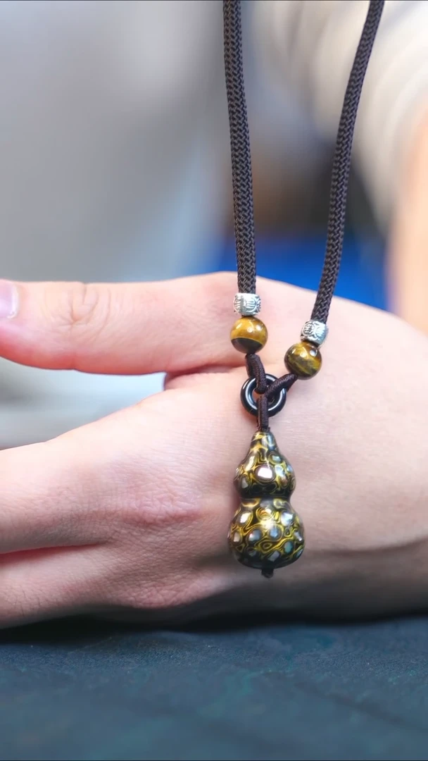 【闪购商品】黑金大漆紫光檀螺钿小脖挂