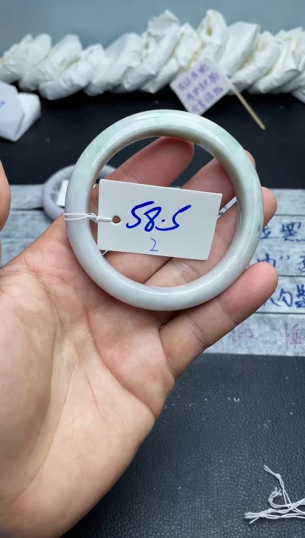 未镶嵌手镯翡翠2