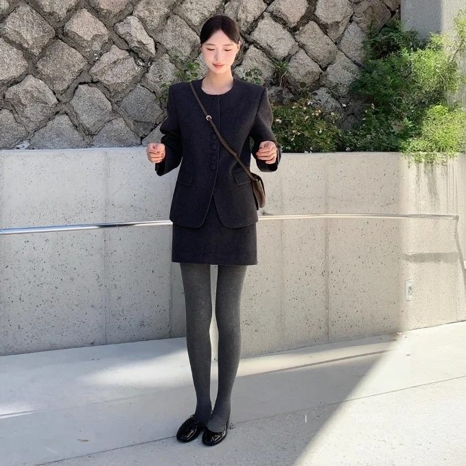 高智感黑色小香风毛呢套装女2026春秋新款收腰呢子外套短裙两件套