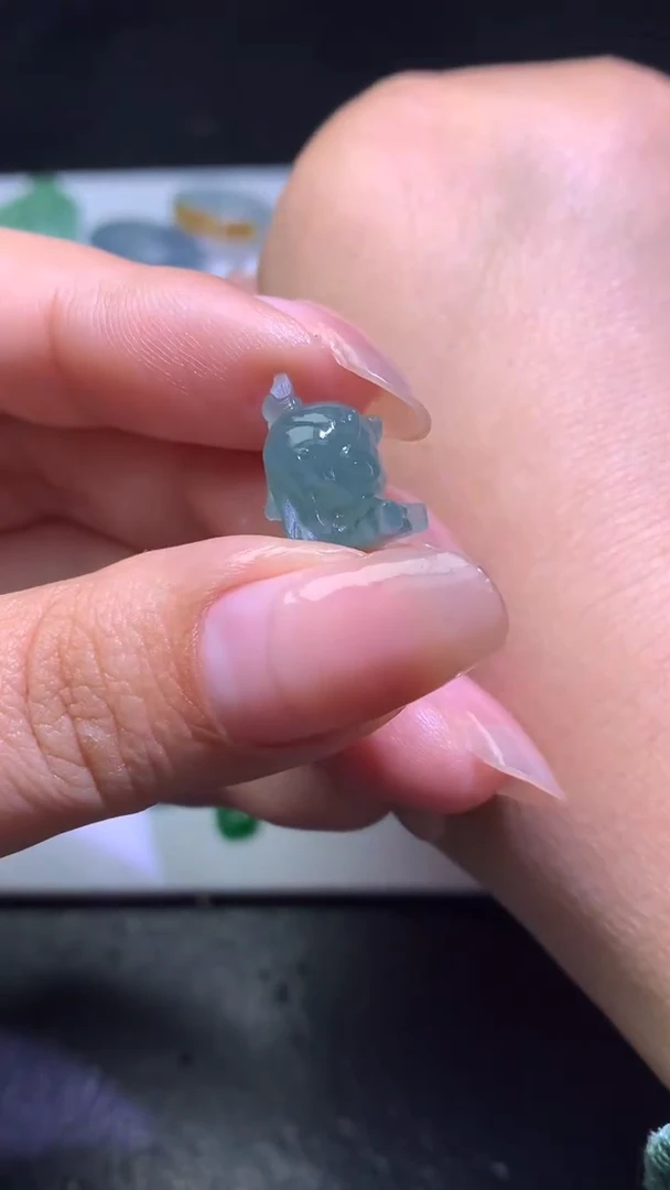 未镶嵌定制翡翠毛货