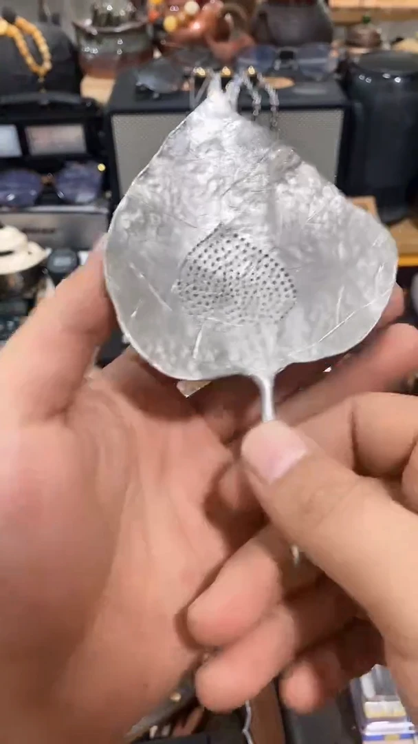 瓷片闪购商品    如图所示