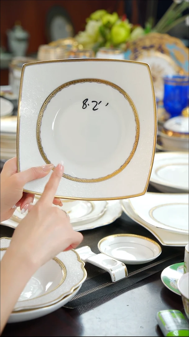 瓷片8.2英寸方形深菜盘1个