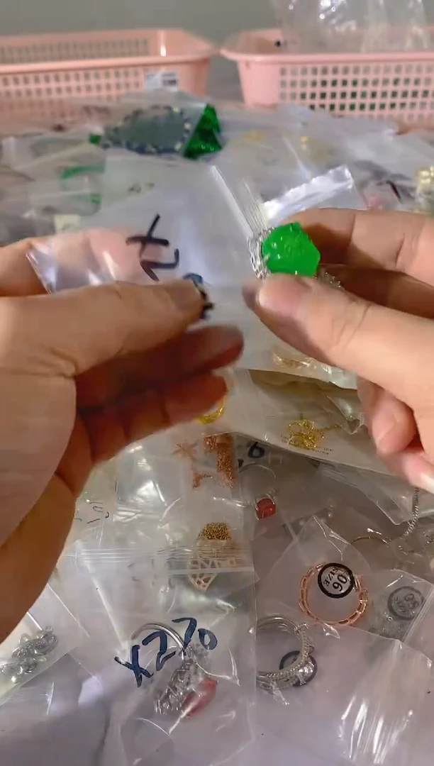 【闪购商品】紫晶颈饰银S925镶嵌X284红宝，蓝宝，多样性发一件赠链