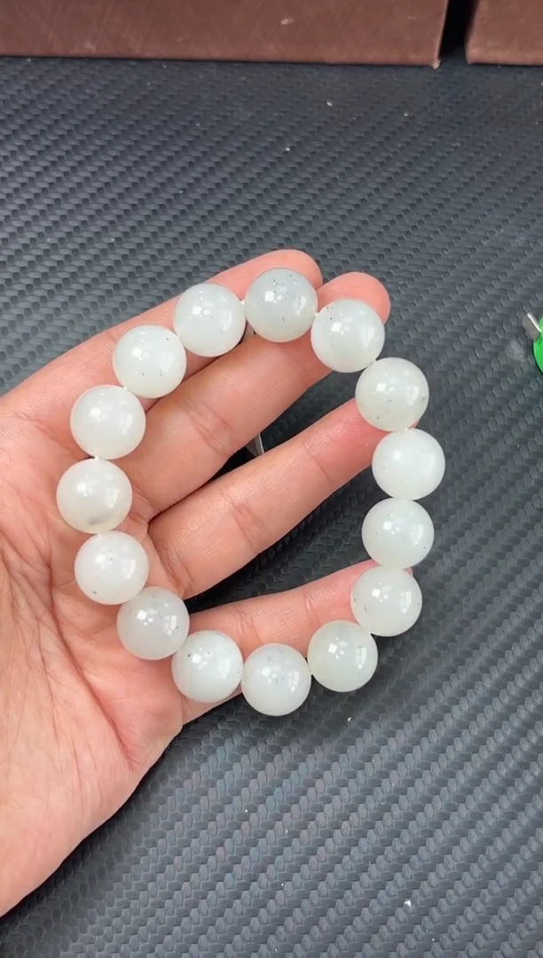 未镶嵌手串和田玉黑山微色差卡14