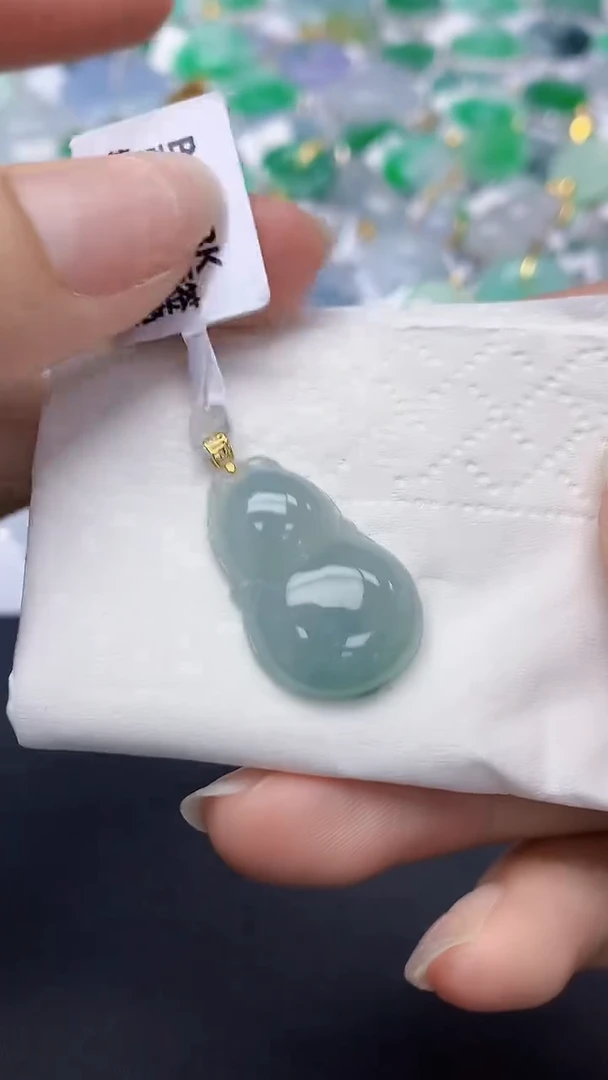 翡翠未镶嵌颈饰天然缅甸a货翡翠