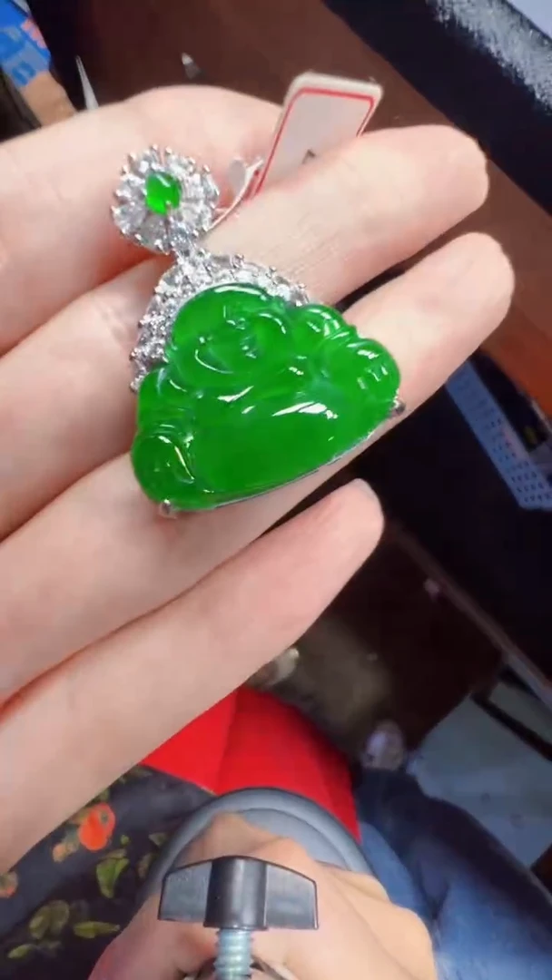 未镶嵌定制翡翠翡翠A货有轻微色差属于正常现象，佛公多样性发货1