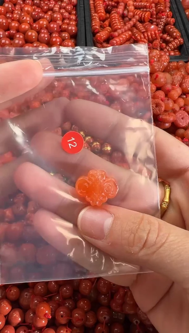 【闪购商品】南红玛瑙颈饰未镶嵌1