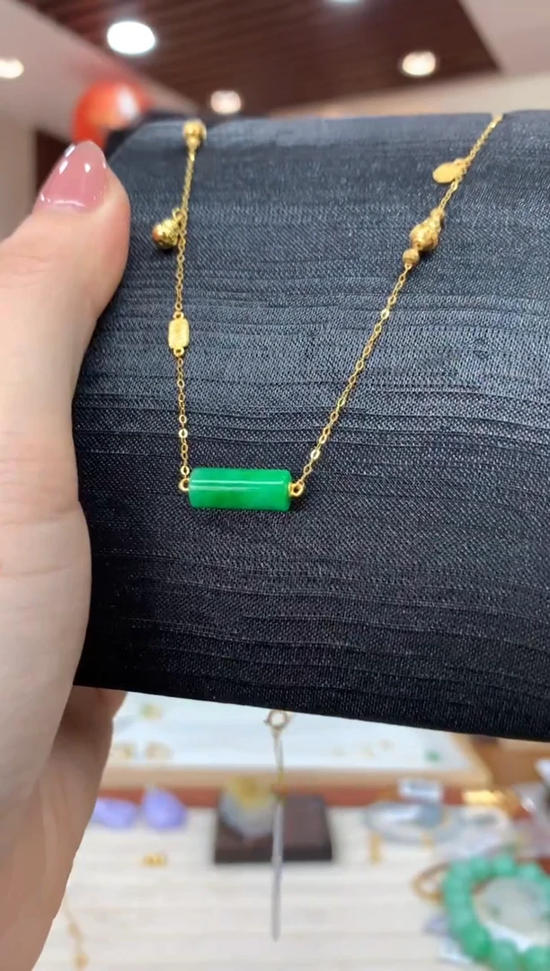 套链18K金镶嵌翡翠L**i路路通