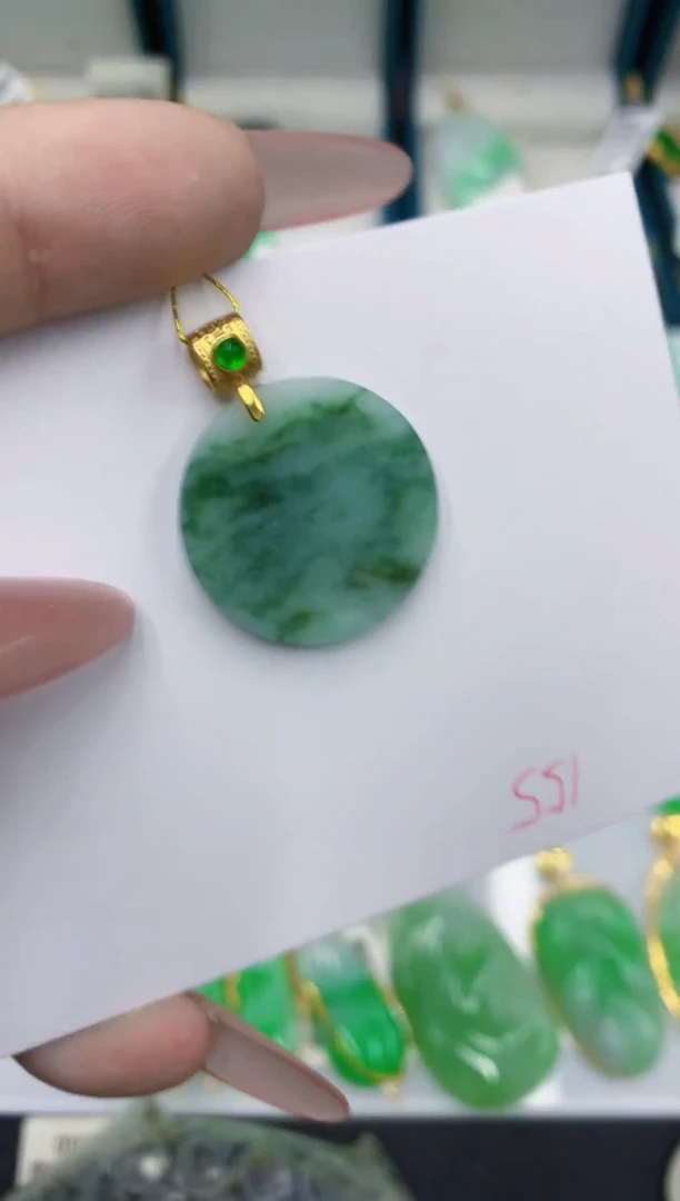 颈饰未镶嵌翡翠111111