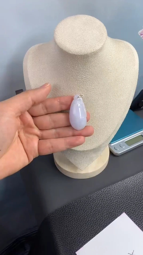 【闪购商品】翡翠颈饰银S925镶嵌057天然缅甸翡翠A货