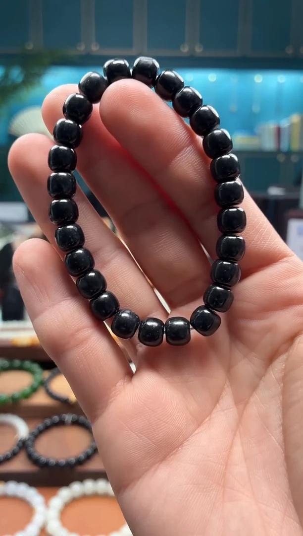 未镶嵌手串和田玉墨玉7*8