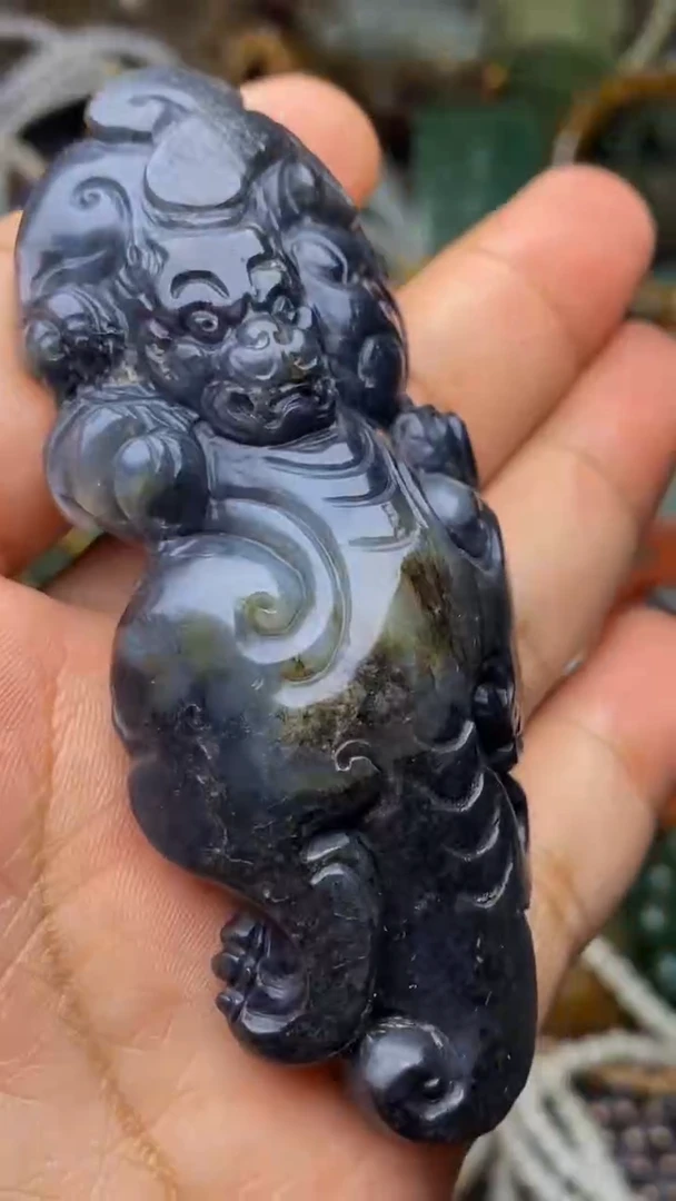 未镶嵌和田玉把件1