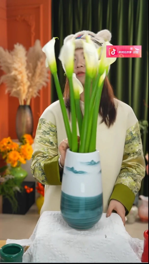 陶瓷花瓶 手绘山水花瓶 高28 口径10