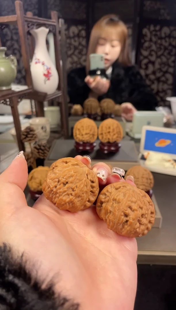 【闪购商品】文玩核桃把件白狮子42尺-10