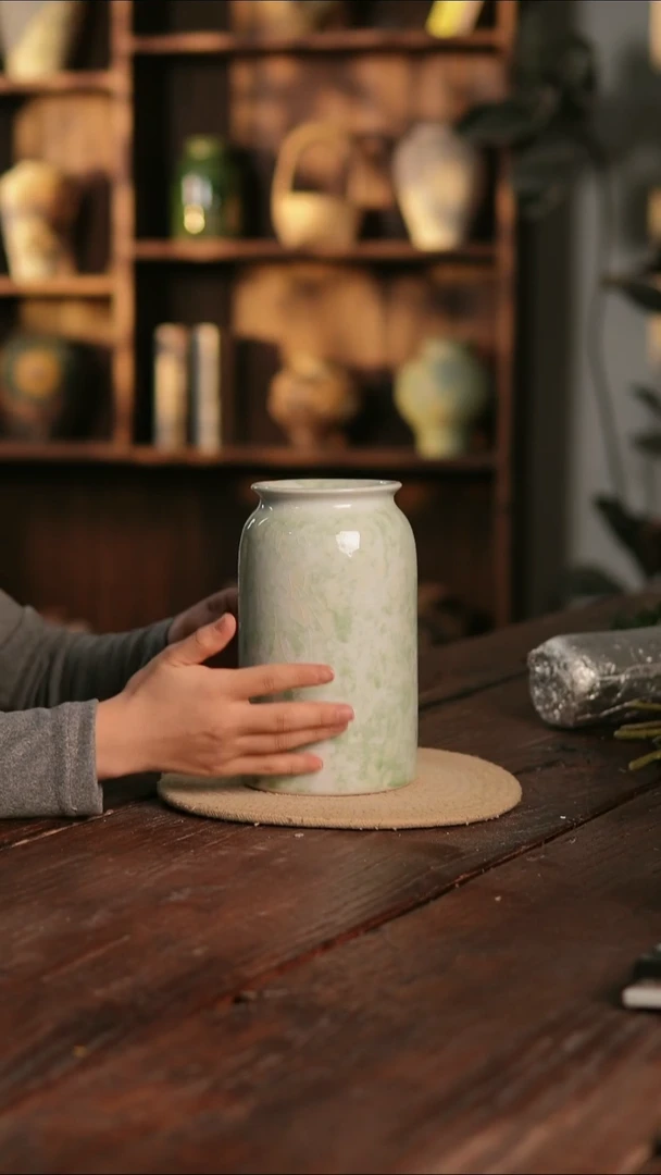 摆件29-306 陶瓷花器高20口径10