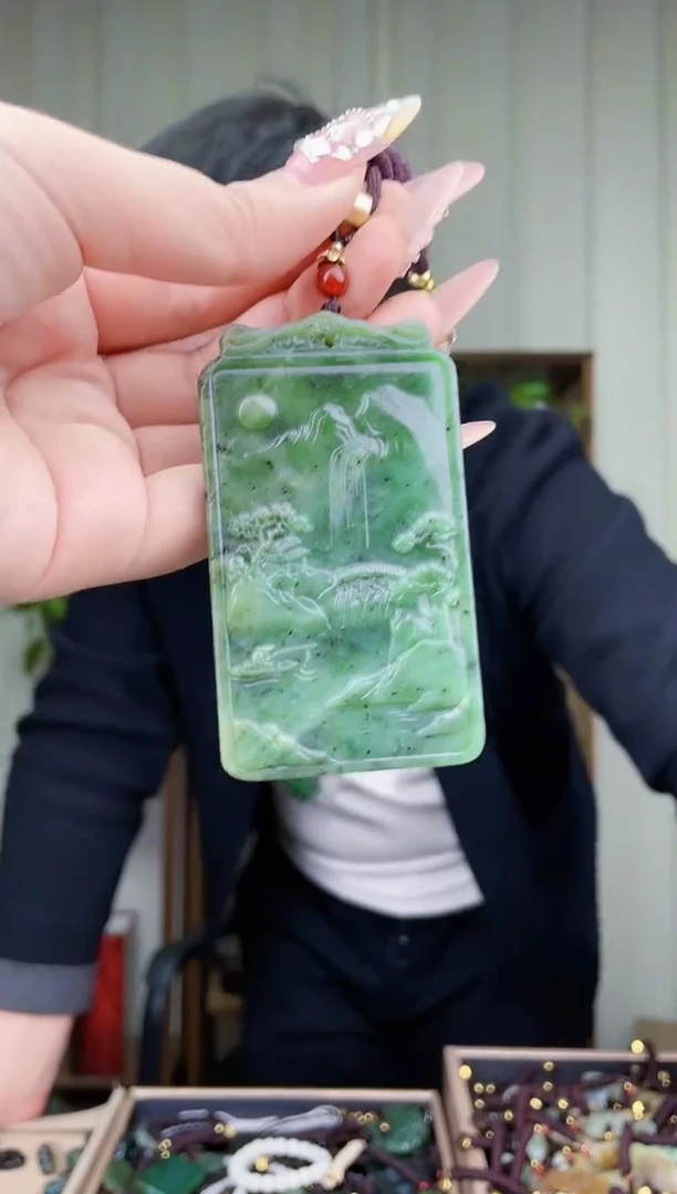 【闪购商品】和田玉挂件未镶嵌拍一发一，多样性发货！