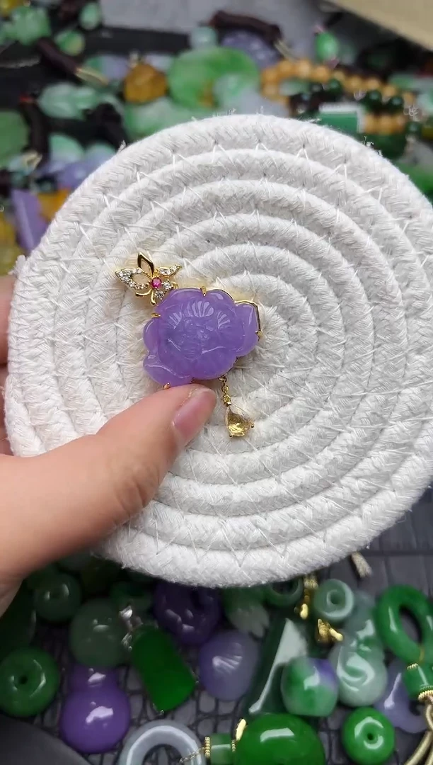 颈饰未镶嵌翡翠缅甸翡翠吊坠