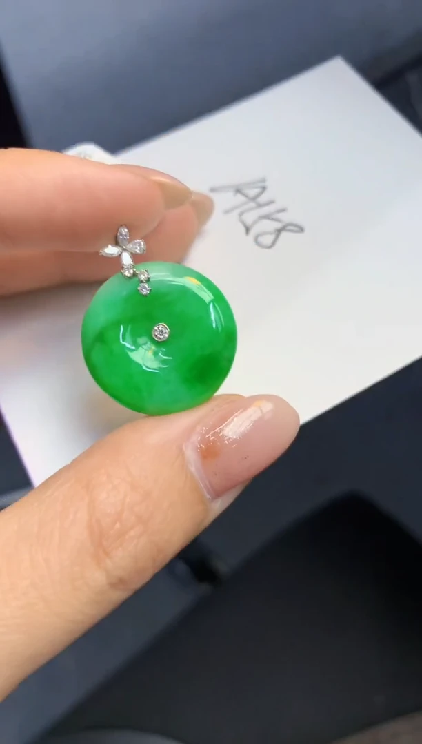 颈饰18K金镶嵌翡翠天然A货缅甸翡翠百元以上9元证书费自理