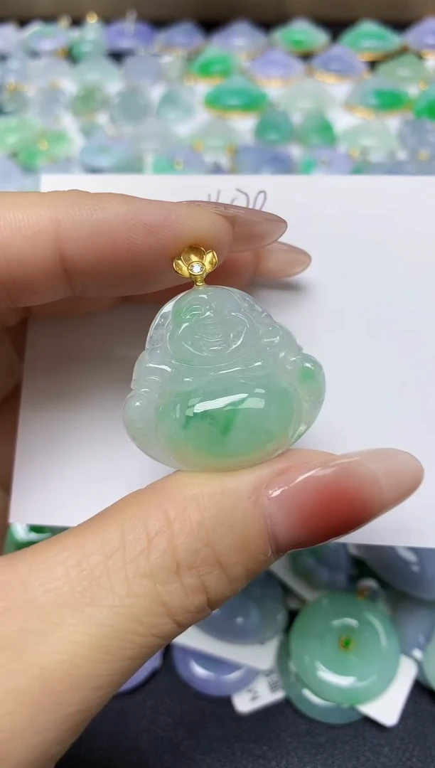 翡翠未镶嵌颈饰 天然缅甸翡翠A货