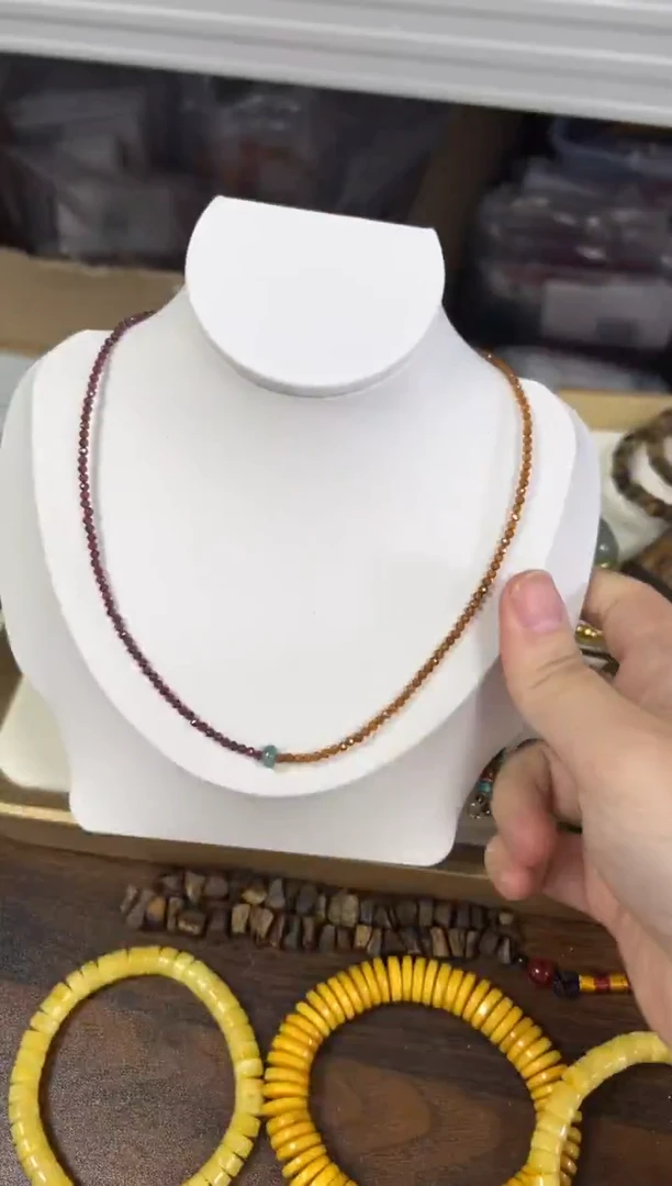 项链未镶嵌石榴石芬达紫牙乌石榴石翡翠珠项链[0184]