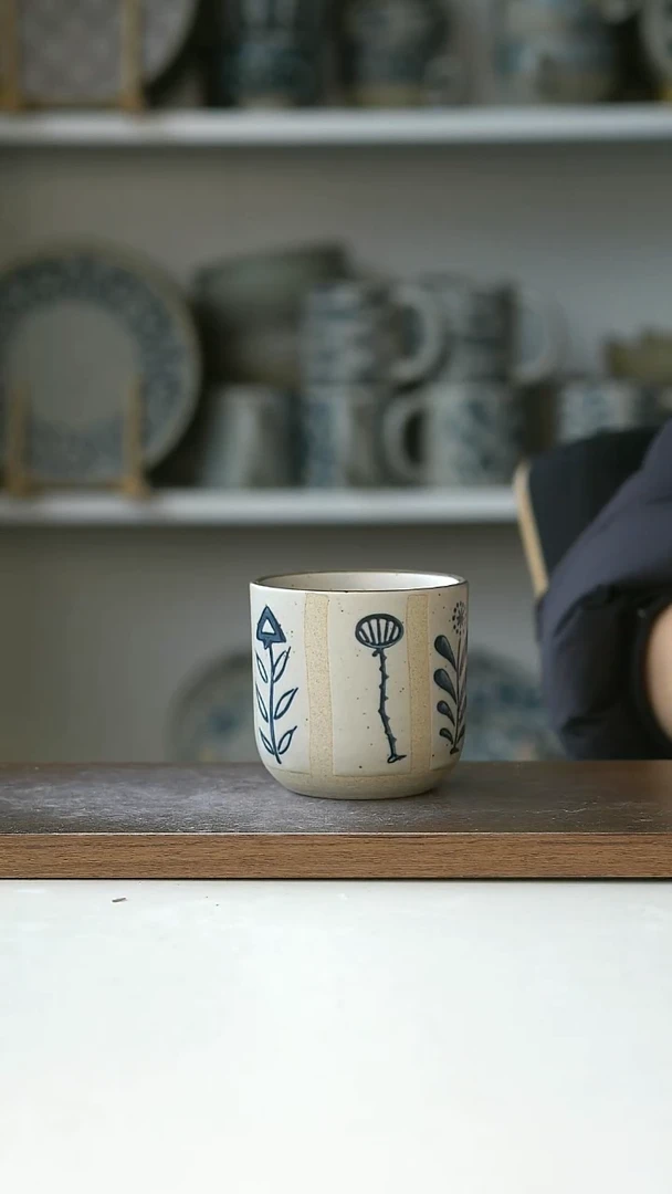 陶瓷粗陶手绘百草花手握杯260ml@@4-2@