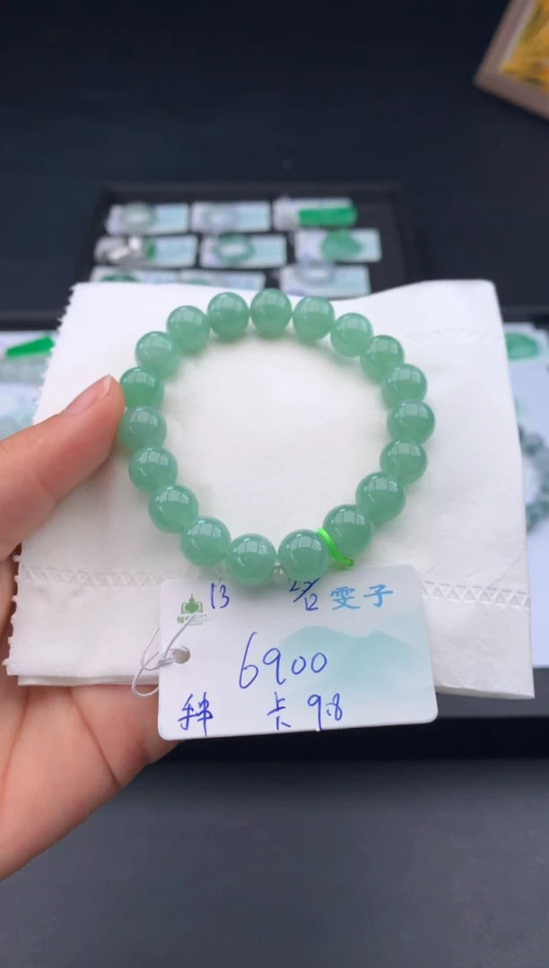 未镶嵌手串翡翠翡翠自带#送人#，假一赔三