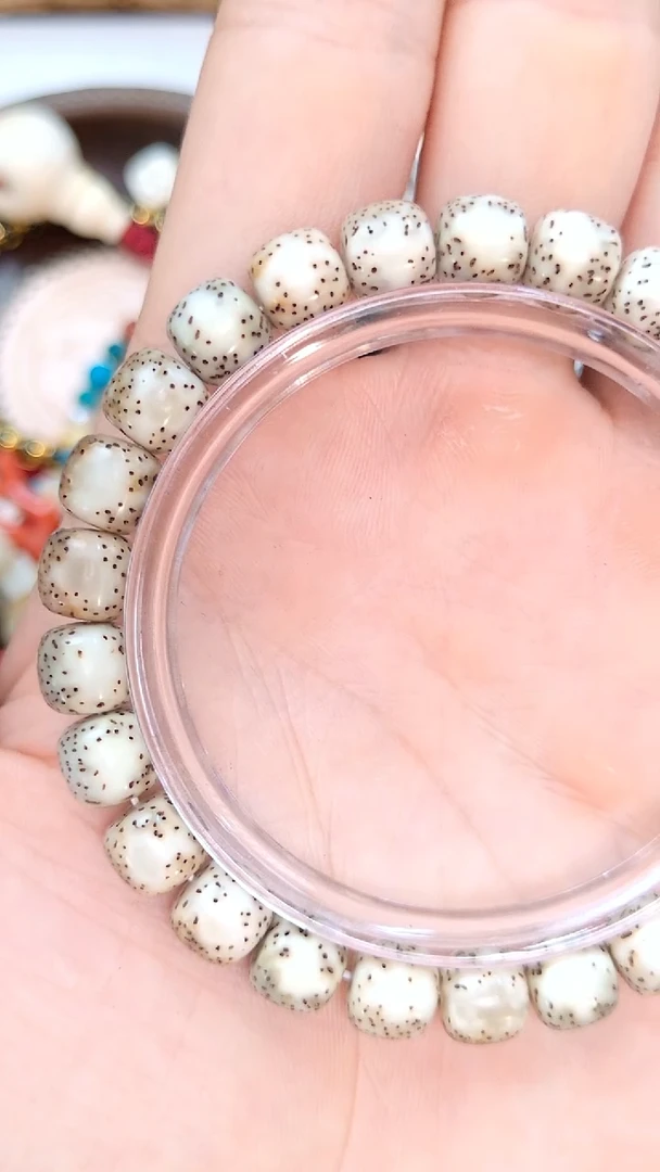 星月菩提手串星月粉糯冰糖料河豚9*8