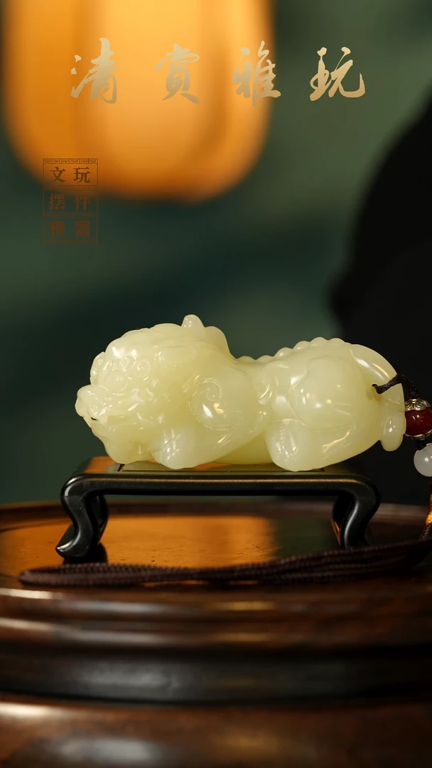 玉《吞金霸王貔貅》手把件摆件