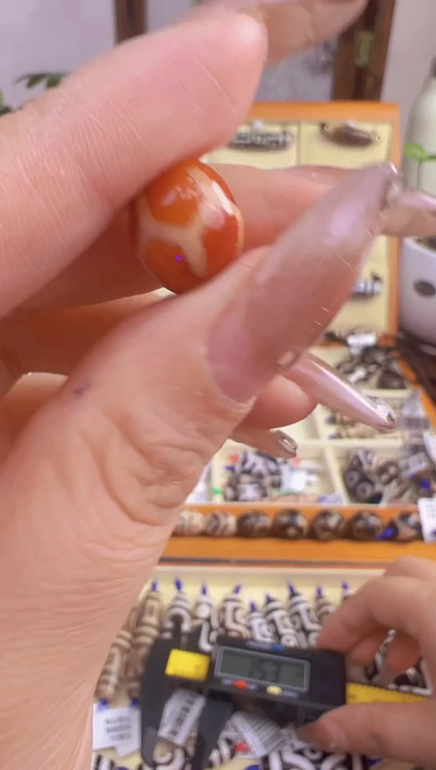 【闪购商品】玛瑙/玉髓吊坠(不含链)未镶嵌60.(微瑕随机发货)