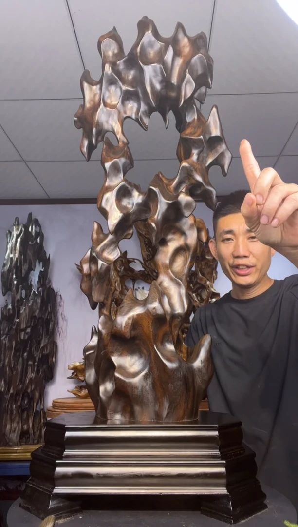 金丝楠木雕款幸****始金丝楠木工艺品摆件