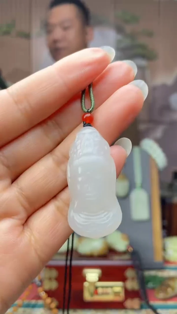 颈饰未镶嵌和田玉拍一发一