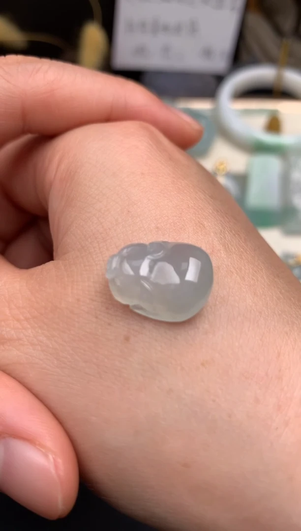 吊坠(不含链)未镶嵌翡翠貔貅