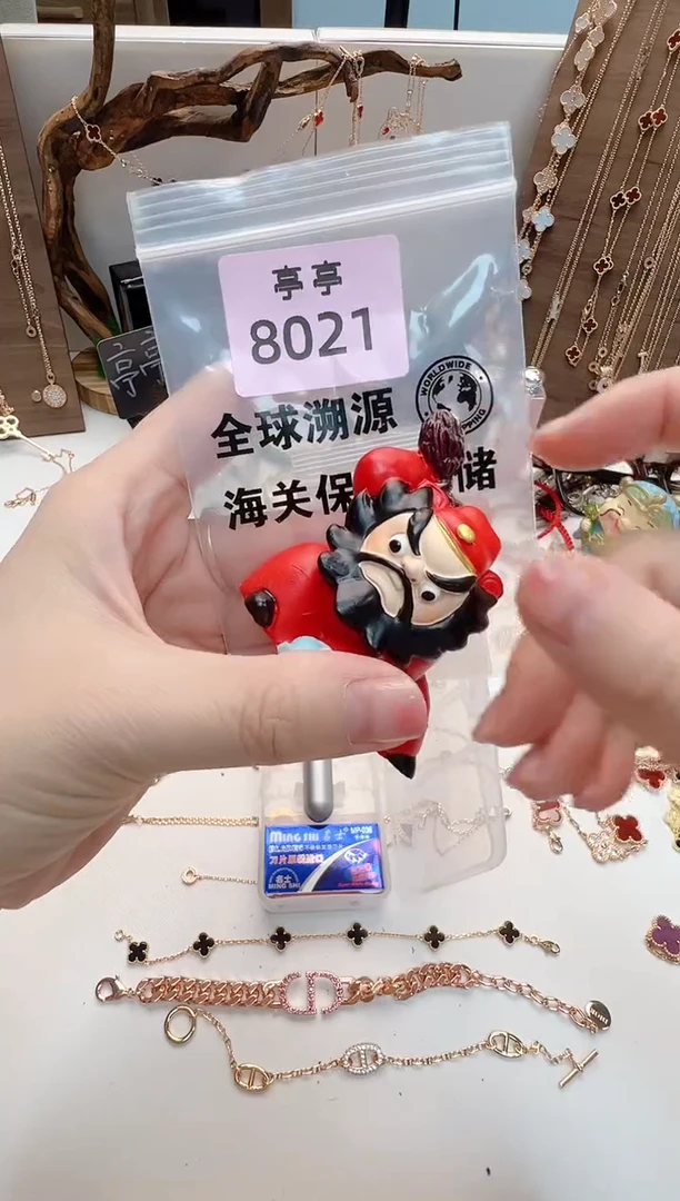 ?****?华禄甄选阁亭亭店