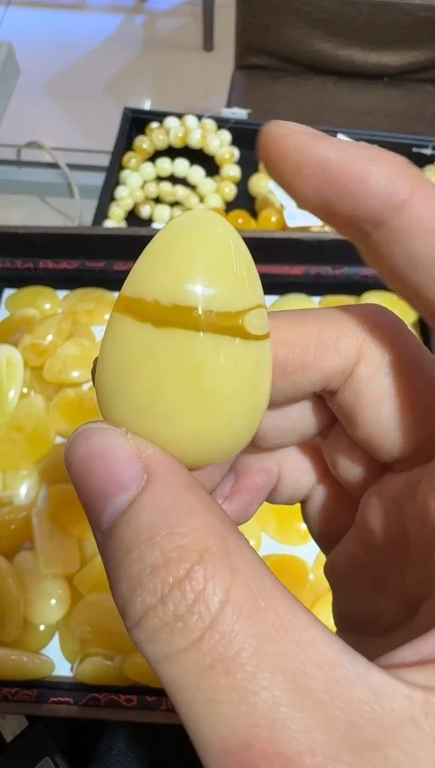 未镶嵌颈饰琥珀蜜蜡水滴吊坠