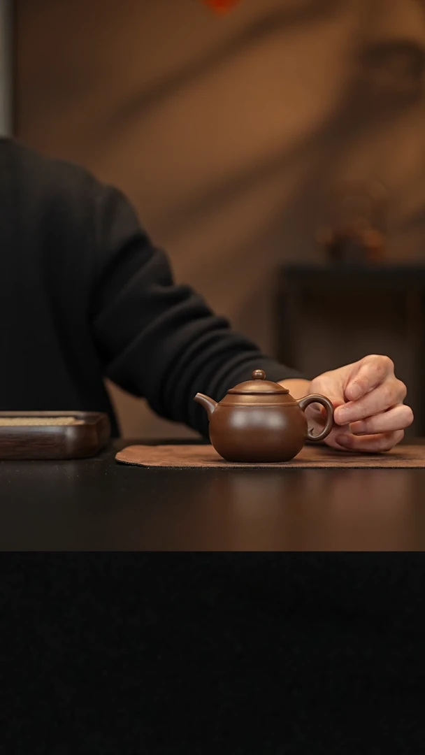 【闪购商品】紫砂茶壶禾字款 紫泥  轧权