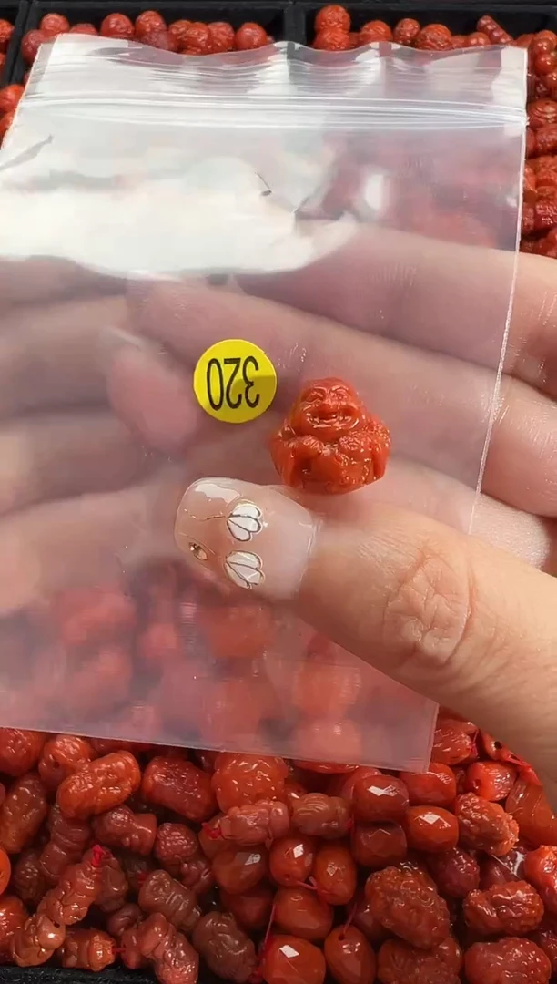 颈饰未镶嵌南红玛瑙1