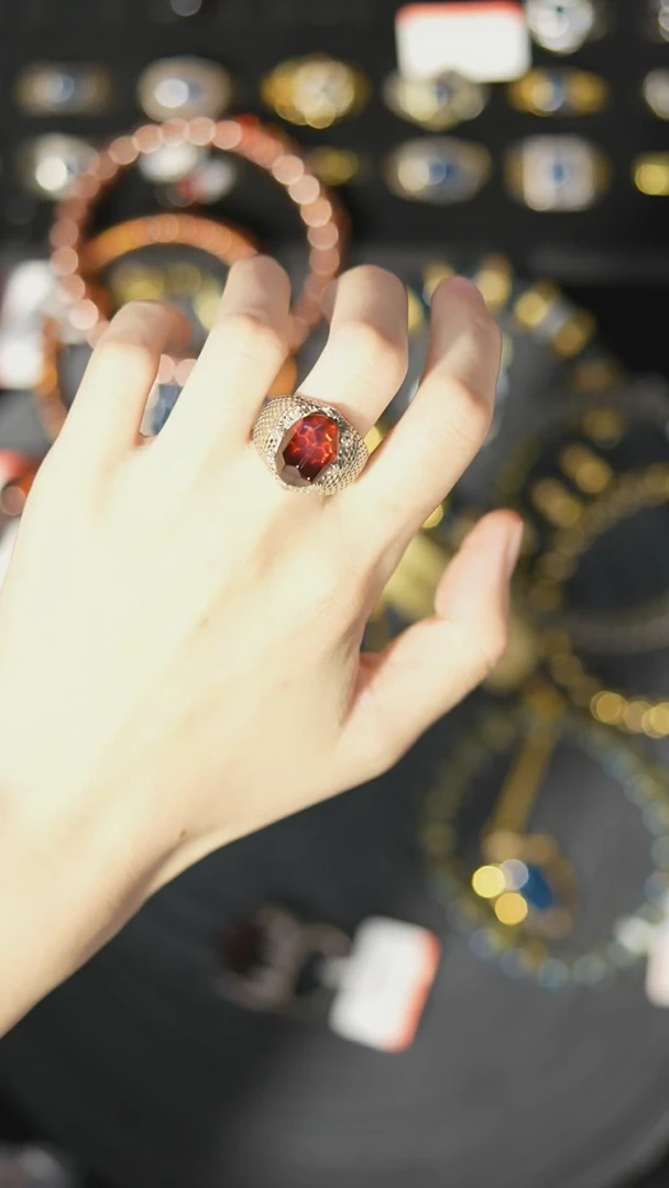 【闪购商品】琥珀裸石银S925镶嵌红蓝银戒