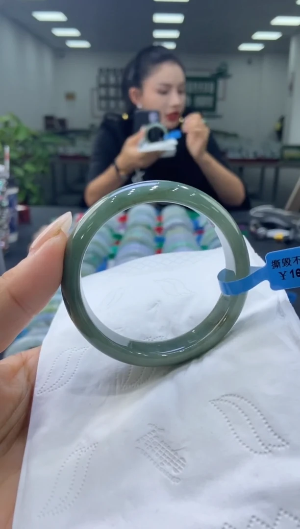 未镶嵌手镯翡翠0002852