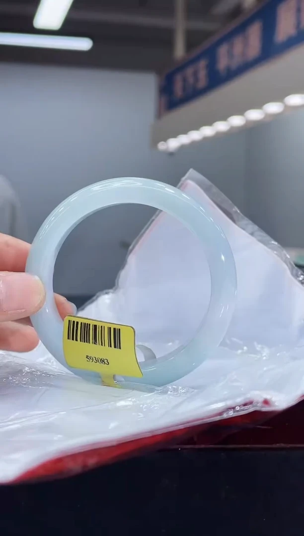 未镶嵌手镯翡翠12