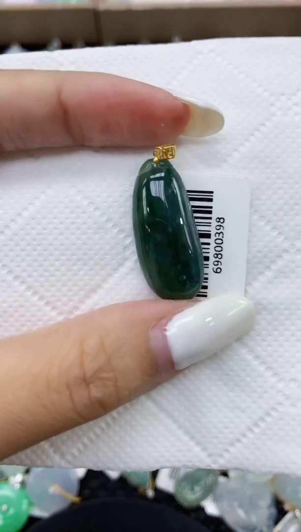 颈饰18K金镶嵌翡翠11111111111