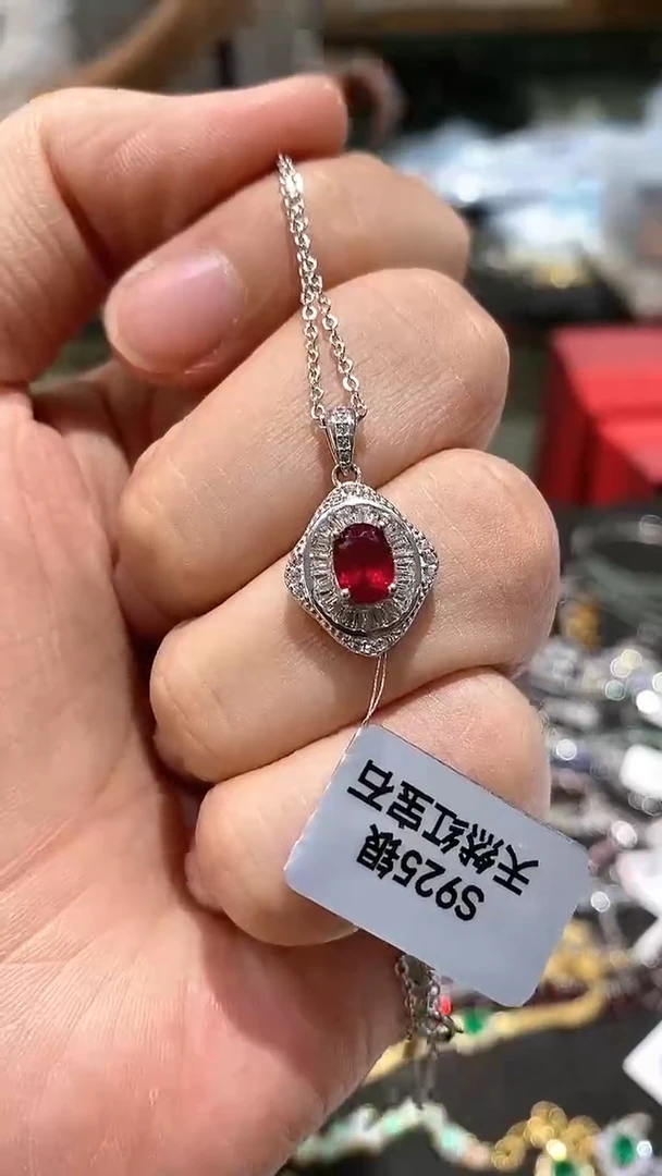 【闪购商品】红宝石颈饰银S925镶嵌吊坠