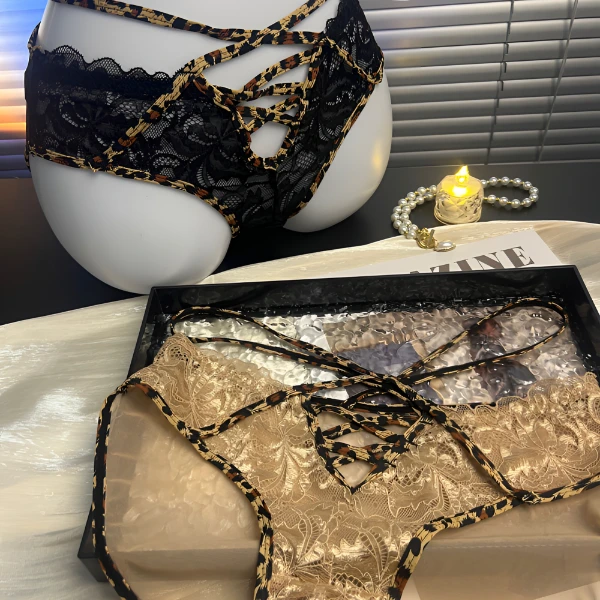 “性感捕手” 欧美风气质拼接豹纹蕾丝交叉性感内裤网红时尚设计师