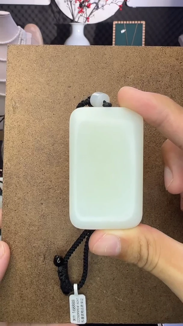 和田玉未镶嵌颈饰D