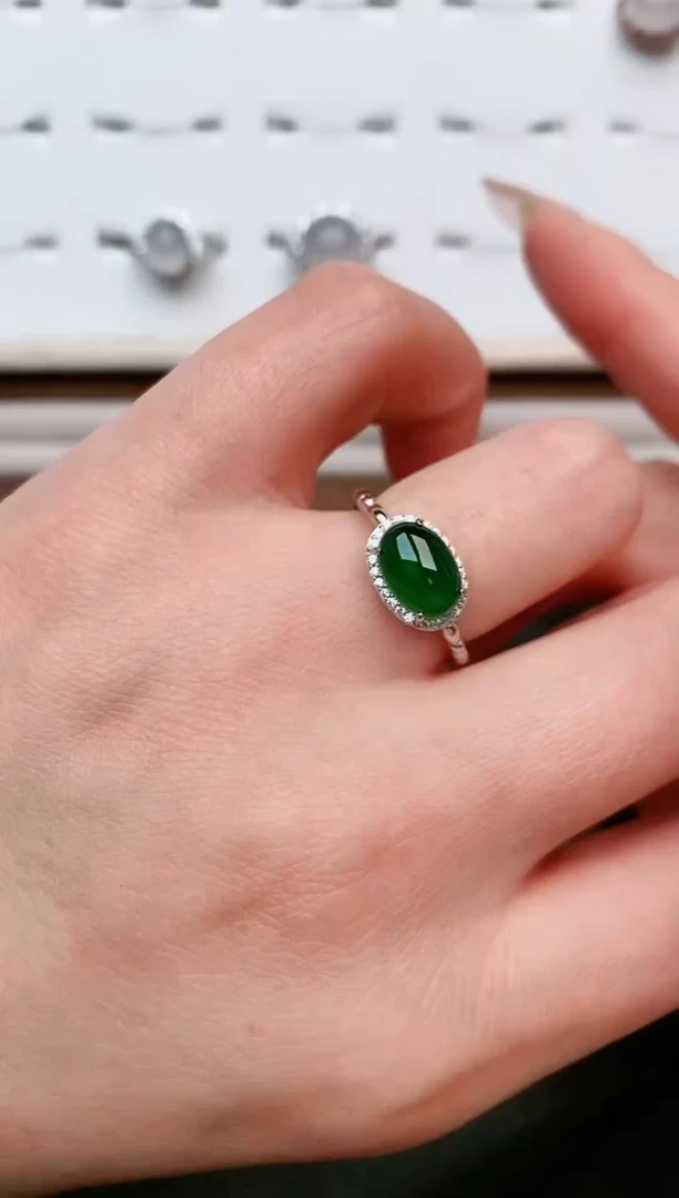 【闪购商品】翡翠戒指银S925镶嵌....
